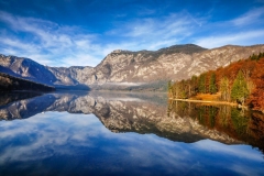 Ob Bohinjskem jezeru pozimi.